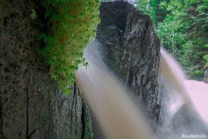 Tero Hintsa Kettuojan vesiputous Kuru