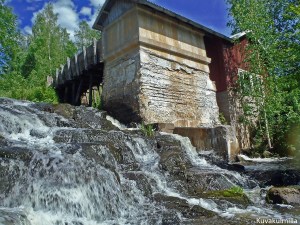 Kalmakurjenkoski waterfalls Helmeri Hintsa