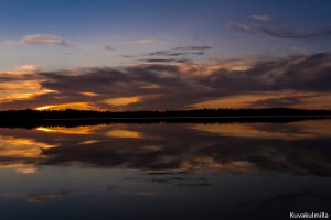 Auringonlasku Kyrkösjärvellä Tero Hintsa