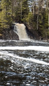 Komulanköngäs Hyrynsalmi vesiputous Tero Hintsa